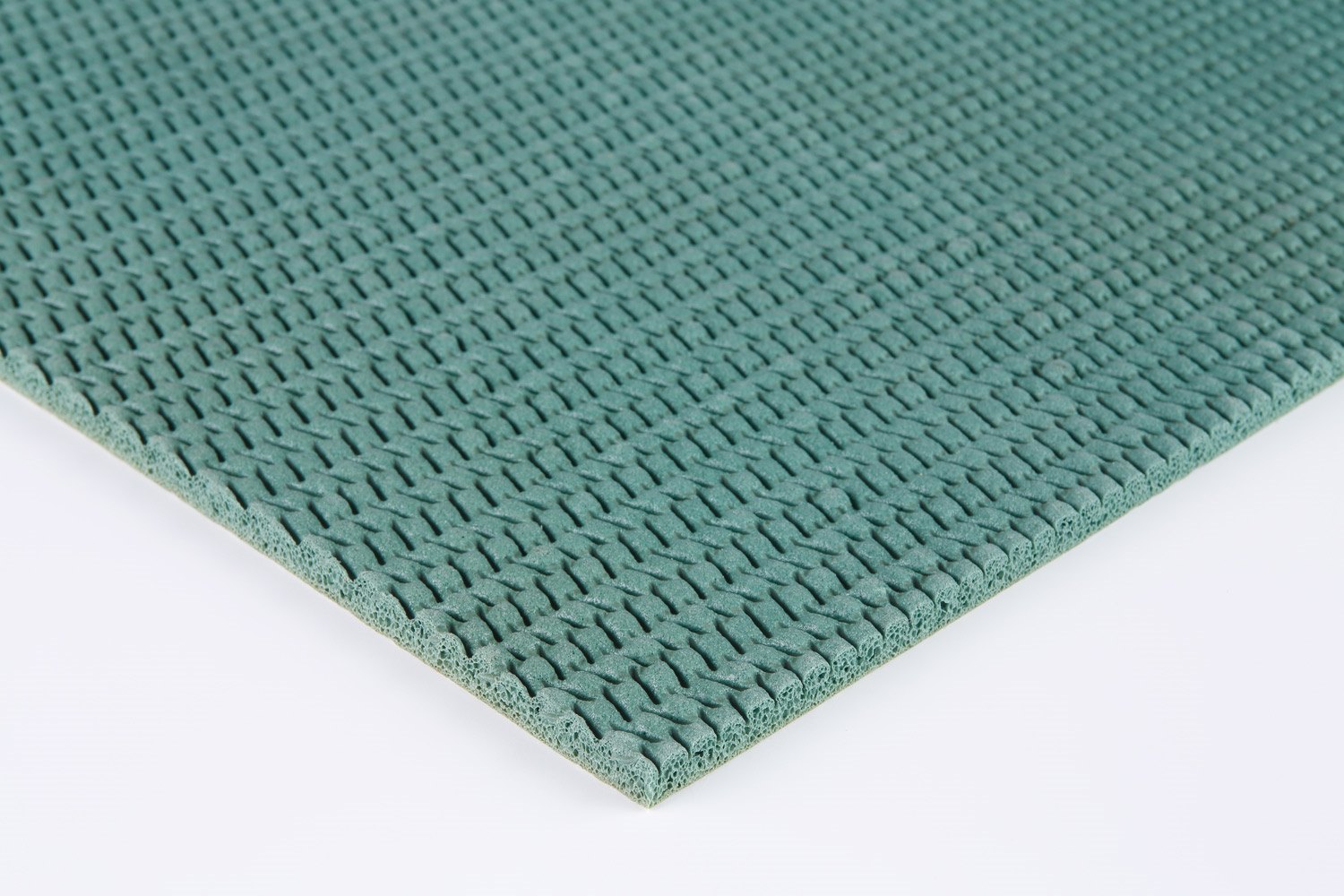 solano 3 4view bottom lg 1500x1000